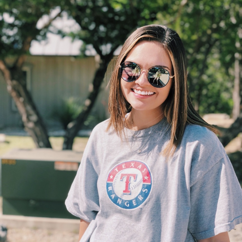 Meet your Posher, Lyndsie